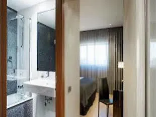 מלון Eurostars Executive 4*
